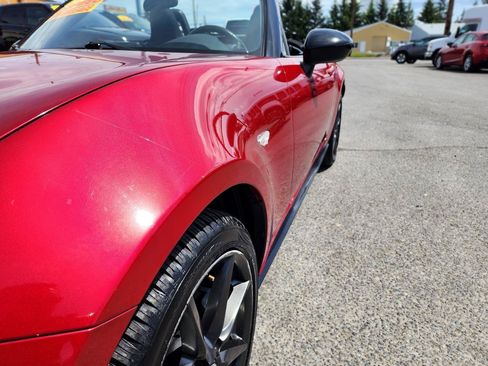 Used 2016 MAZDA MX-5 Miata Club RWD image 27