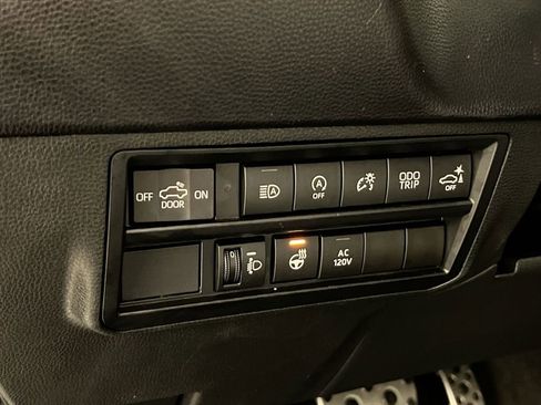 Used 2022 Toyota Tundra SR5 image 30