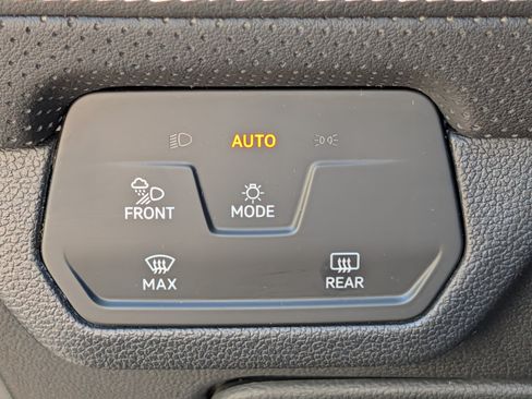Certified 2024 Volkswagen Atlas SE AWD/4WD image 27