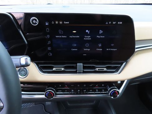 New 2026 Chevrolet Equinox ACTIV w/ Convenience Package III AWD/4WD image 5