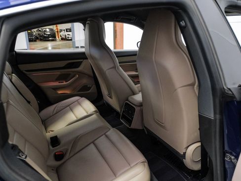 Used 2022 Porsche Taycan 4S image 35