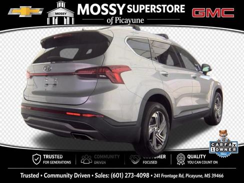 Used 2023 Hyundai Santa Fe SEL FWD image 3