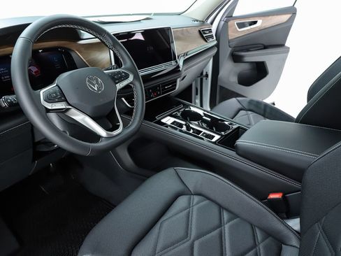 New 2026 Volkswagen Atlas SE FWD image 59