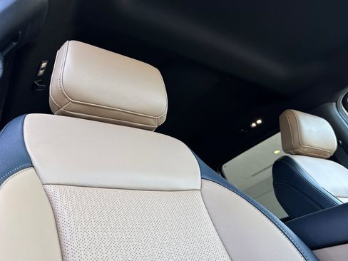 New 2025 Ford F250 Lariat w/ Chrome Package image 15