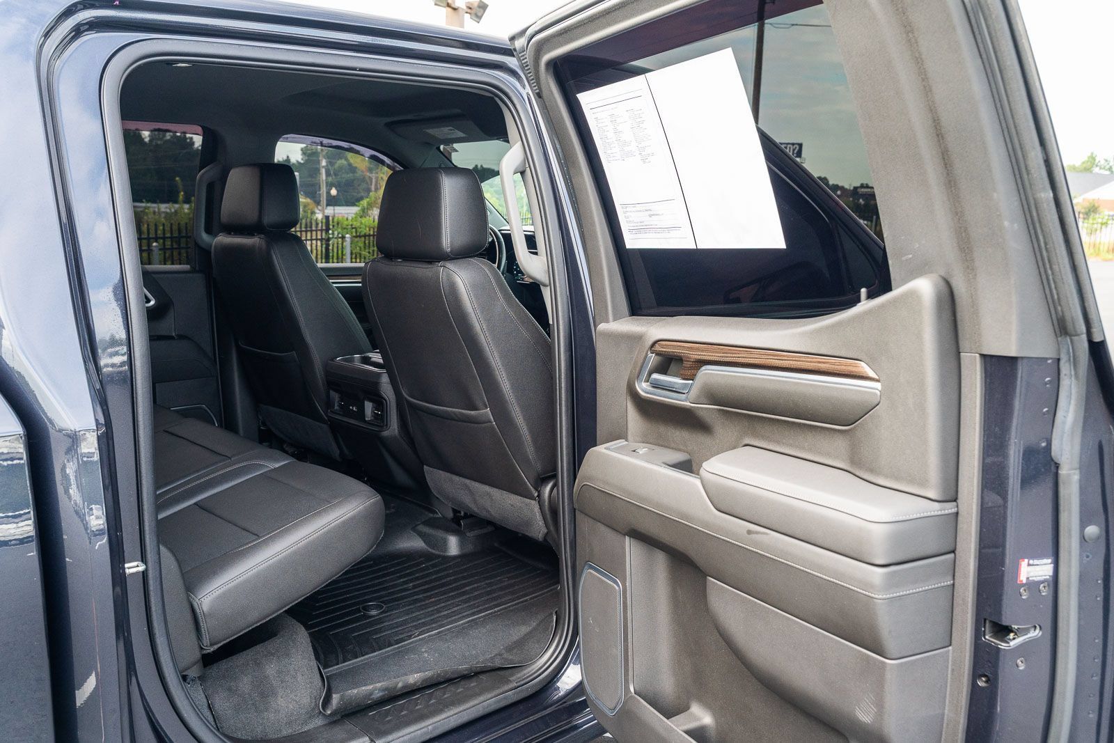 Used 2022 Chevrolet Silverado 1500 RST w/ Convenience Package II AWD/4WD image 15