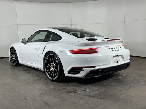 Certified 2019 Porsche 911 Turbo image 3