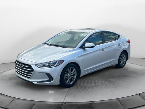 Used 2018 Hyundai Elantra Value Edition w/ Cargo Package image 3
