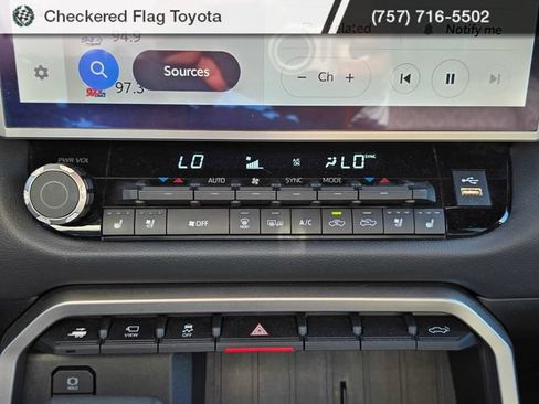 Used 2025 Toyota Tundra Limited AWD/4WD image 20