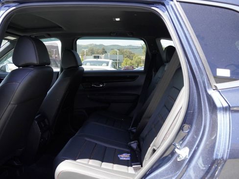 Used 2025 Honda CR-V Sport Touring image 16