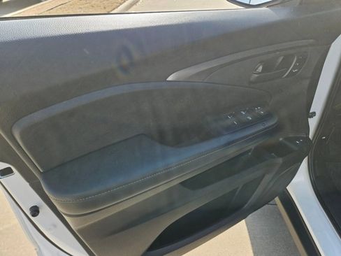 Certified 2023 Honda Passport EX-L image 13