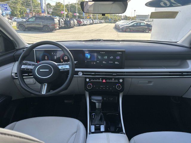 Certified 2025 Hyundai Tucson SEL AWD/4WD image 19
