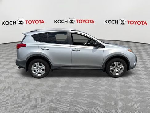 Used 2015 Toyota RAV4 LE AWD/4WD image 9