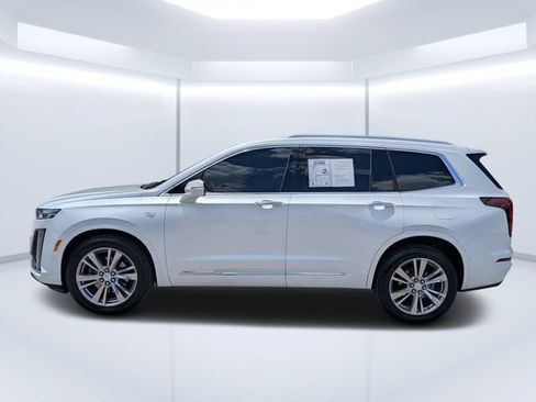 Used 2024 Cadillac XT6 Premium Luxury w/ Technology Package AWD/4WD image 5