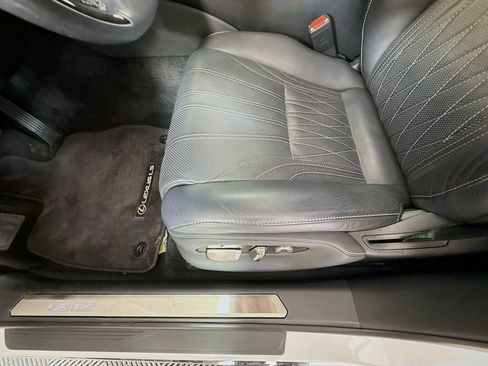 Used 2019 Lexus LS 500 RWD image 19