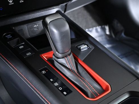 Certified 2025 Nissan Kicks SR image 23