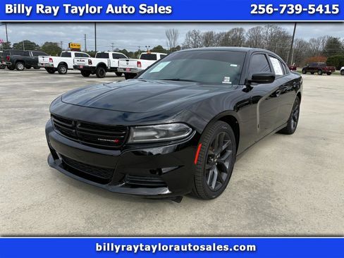 Used 2020 Dodge Charger SXT w/ Blacktop Package image 1