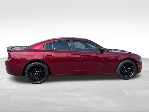Used 2018 Dodge Charger SXT w/ Blacktop Package RWD image 6