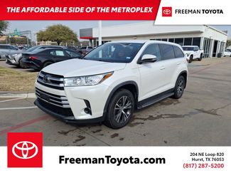 Used 2019 Toyota Highlander LE video 1