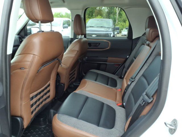 Certified 2023 Ford Bronco Sport Outer Banks w/ Tech Package AWD/4WD image 9