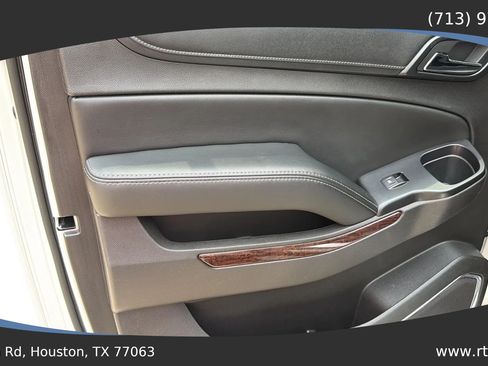 Used 2016 GMC Yukon XL SLT w/ Open Road Package RWD image 25