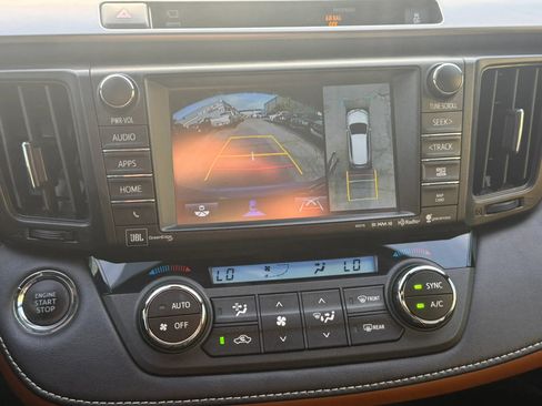 Used 2016 Toyota RAV4 SE w/ Advanced Technology Package image 13