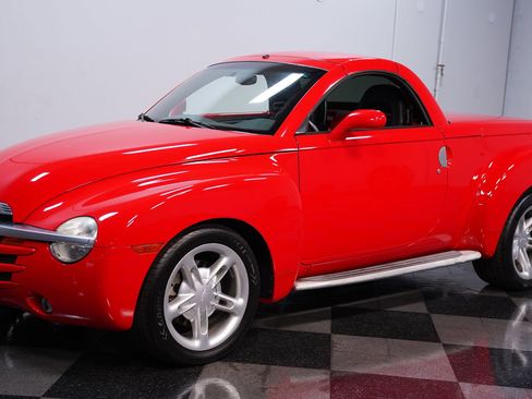 Used 2005 Chevrolet SSR image 7