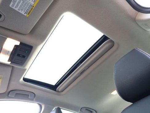 Certified 2023 Nissan Altima 2.5 SR w/ SR Premium Package image 9