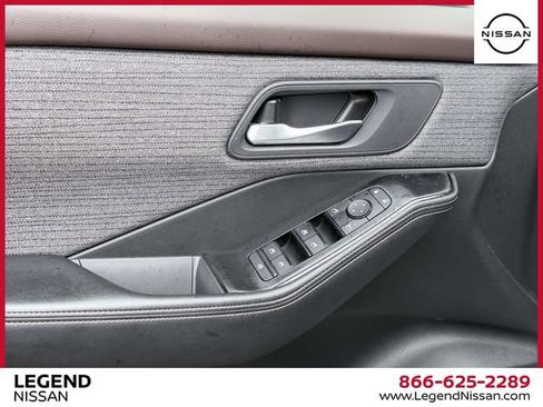 Certified 2023 Nissan Rogue SV AWD/4WD image 15