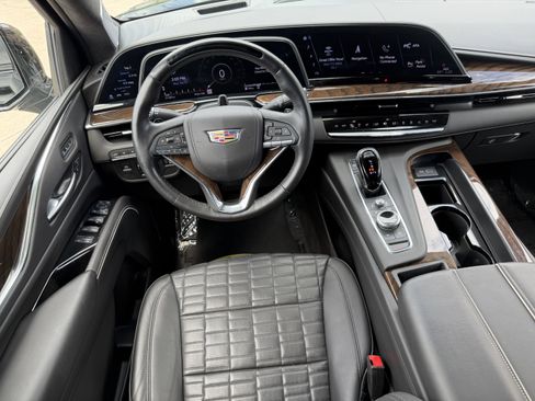 Certified 2024 Cadillac Escalade Sport Platinum w/ LPO, ONYX Package AWD/4WD image 14