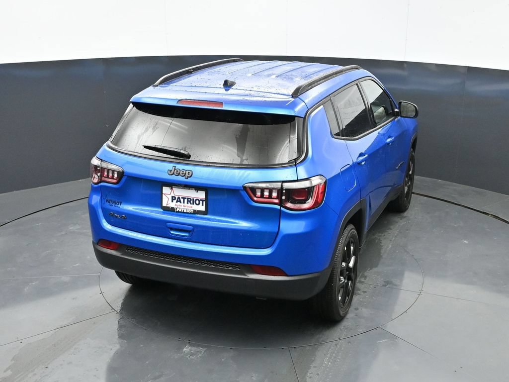 Used 2026 Jeep Compass Latitude AWD/4WD image 36