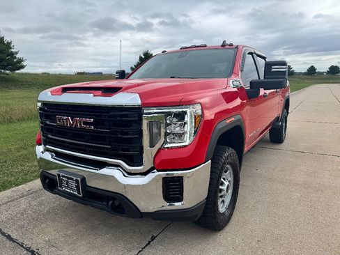Used 2021 GMC Sierra 2500 4x4 Crew Cab w/ Convenience Package image 2