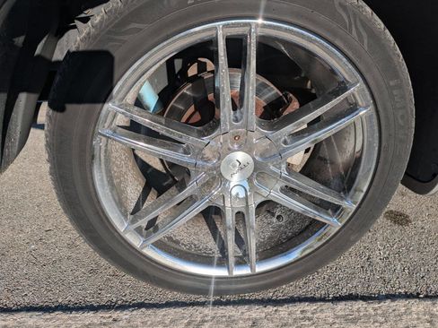 Used 2004 Chevrolet SSR w/ Preferred Equipment Group image 22