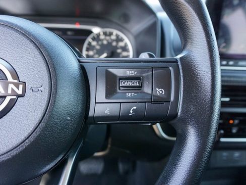 Used 2023 Nissan Rogue S image 20