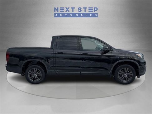 Used 2019 Honda Ridgeline Sport image 9