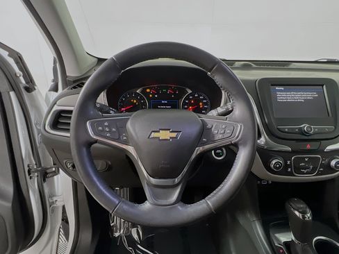 Used 2019 Chevrolet Equinox LT FWD image 18