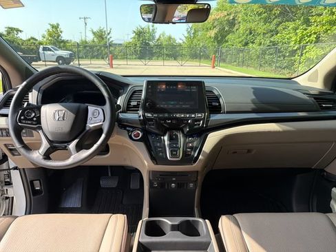 Used 2024 Honda Odyssey Elite image 15