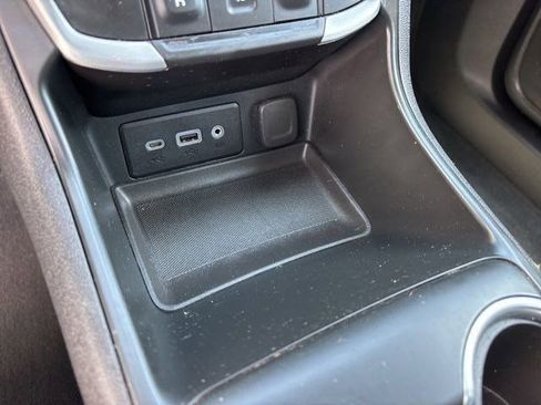 Used 2022 GMC Terrain SLE w/ Driver Convenience Package FWD image 23