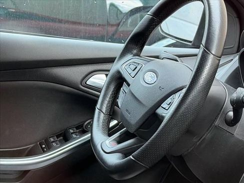 Used 2018 Ford Focus ST image 13