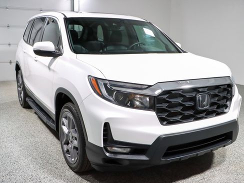 Used 2023 Honda Passport EX-L image 5