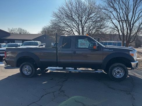 Used 2015 Ford F250 XLT w/ XLT Value Package image 3