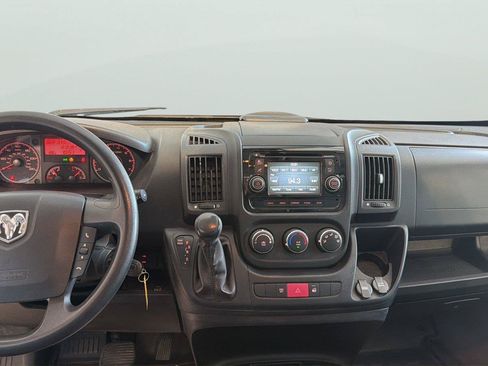 Used 2017 RAM ProMaster 2500 w/ Interior Convenience Group FWD image 11