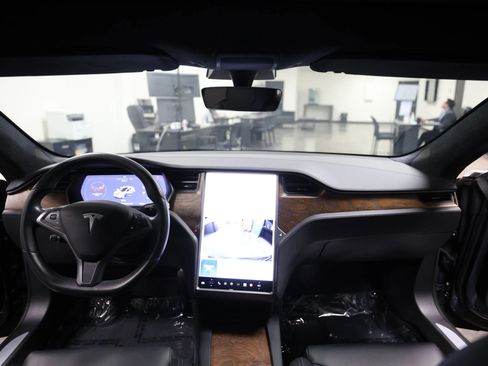 Used 2018 Tesla Model S 75D image 20