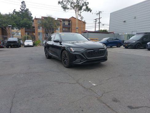 Used 2024 Audi Q8 e-tron Premium w/ Prestige Package AWD/4WD image 2