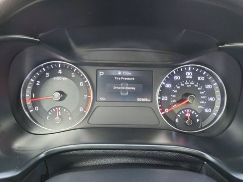 Used 2024 Kia Forte LXS image 12