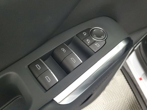 New 2026 Chevrolet Traverse RS w/ LPO, Floor Liner Package FWD image 28