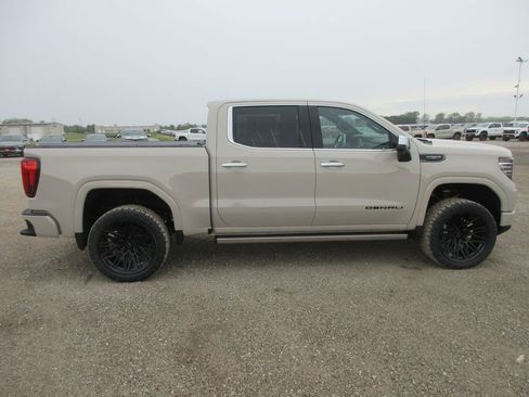 New 2026 GMC Sierra 1500 Denali Ultimate AWD/4WD image 3
