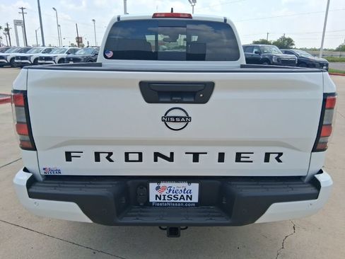 New 2026 Nissan Frontier SV w/ SV Convenience Package RWD image 5