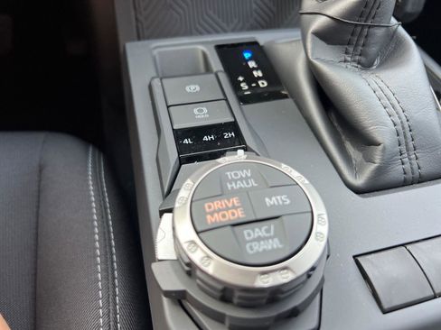 New 2025 Toyota Tacoma TRD Off-Road image 20