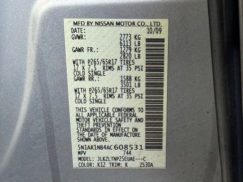 Used 2010 Nissan Pathfinder SE w/ SE Premium Journey Pkg image 29