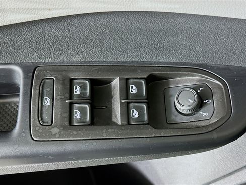 Used 2024 Volkswagen Taos S FWD image 14